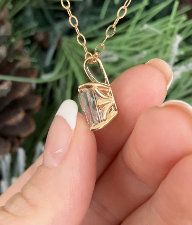 Yellow Gold & White Topaz Necklace